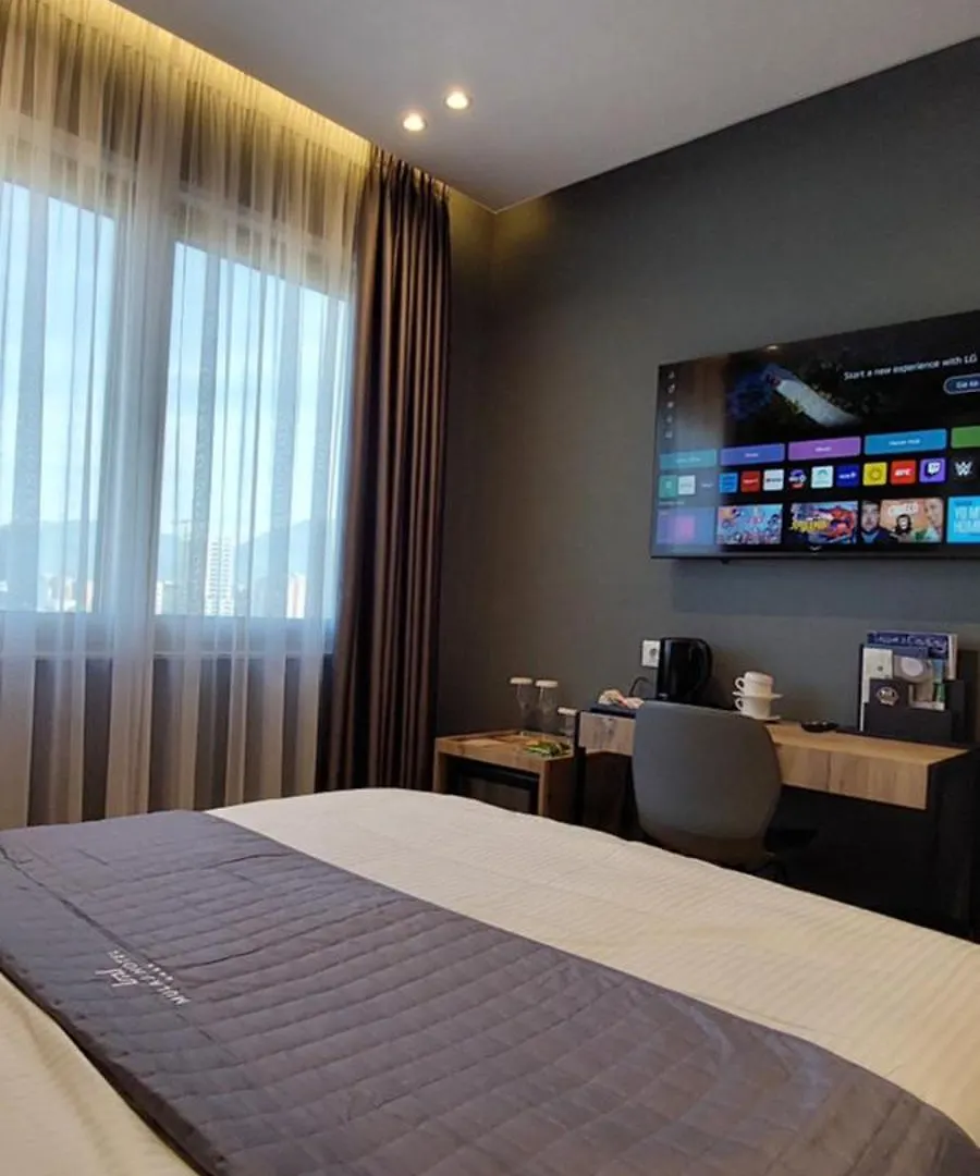 Mulaj Hotel Tirana
