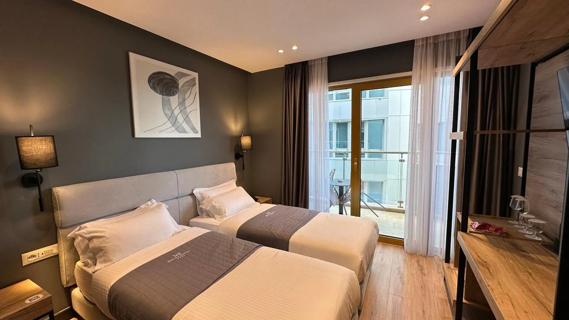 Mulaj Hotel Tirana