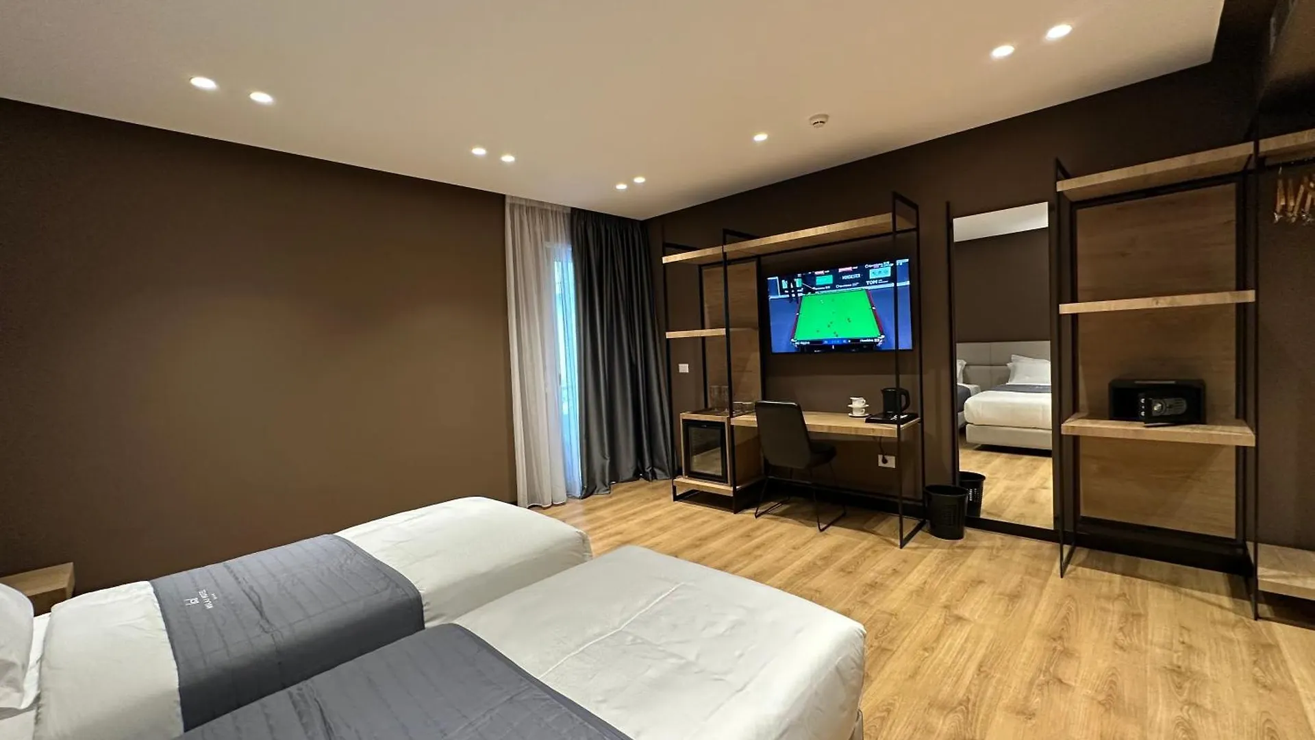 Mulaj Hotel Tirana 4*,